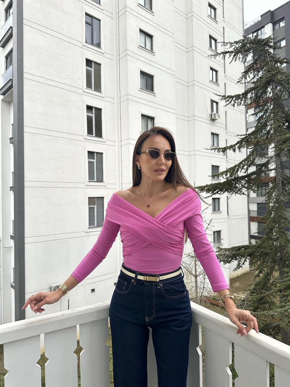 Pembe Çapraz Yaka Omuz Açık Bluz