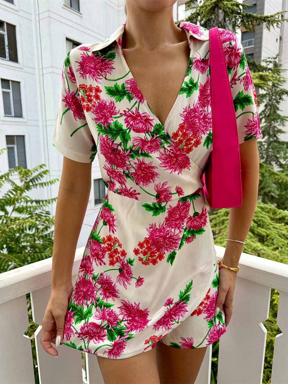 Pembe Desenli Kruvaze Tulum