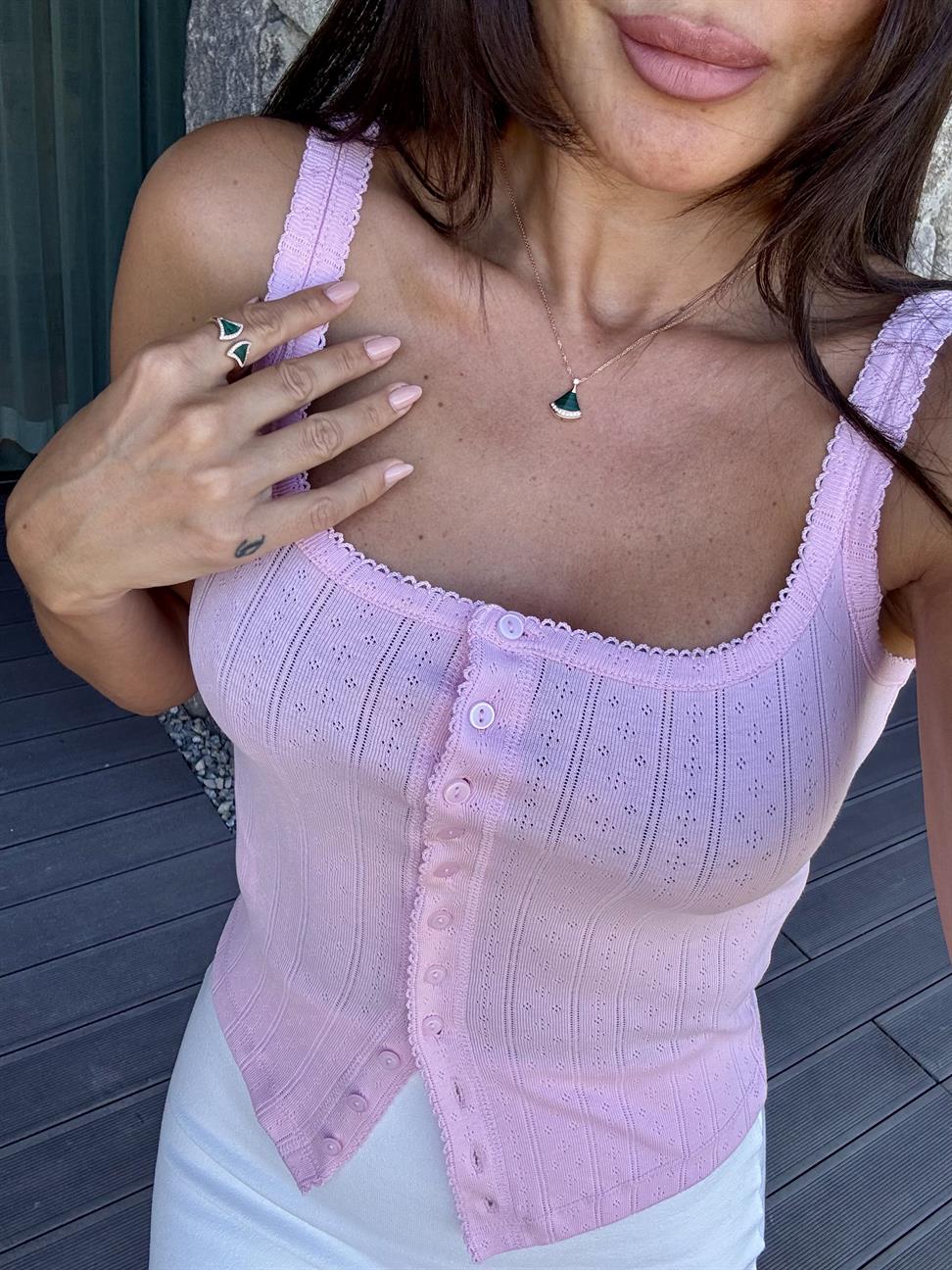 Pembe Düğme Kare Yaka Bluz