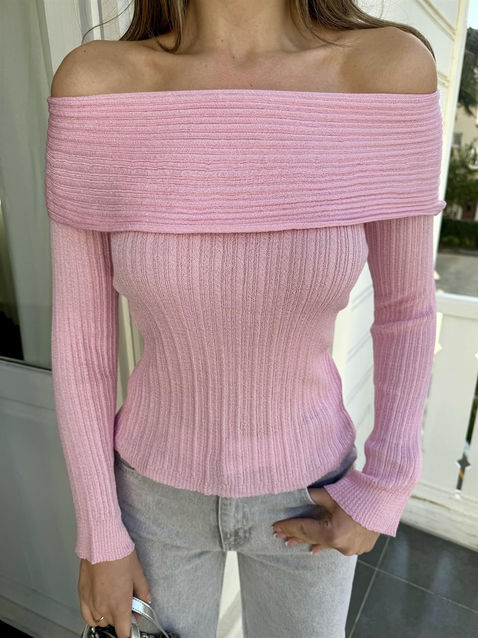 Pembe İnce Doku Kayık YaKa Triko