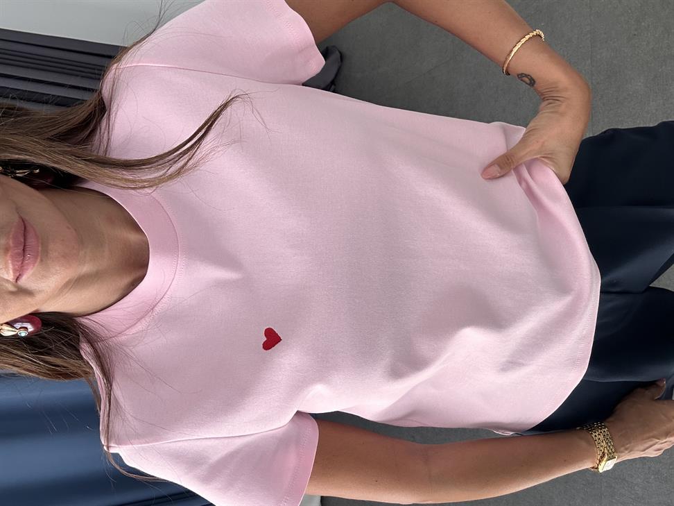 Pembe Kalpli Tişört