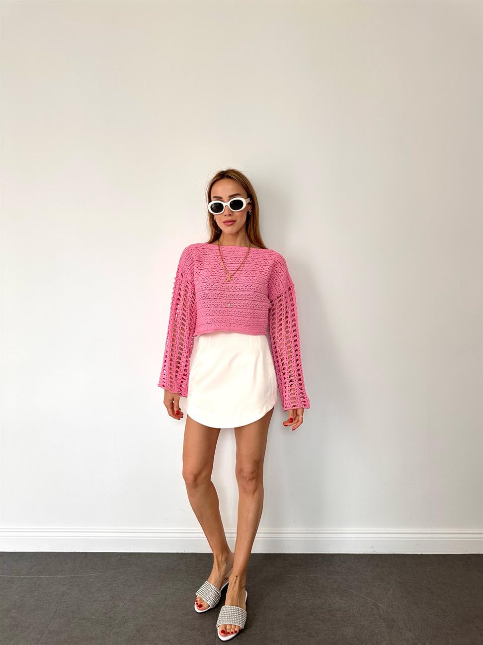 Pembe Kolları Delikli Triko