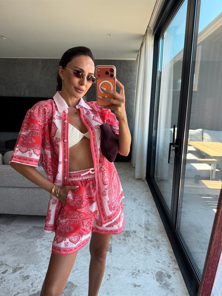 Pembe Malibu Takım