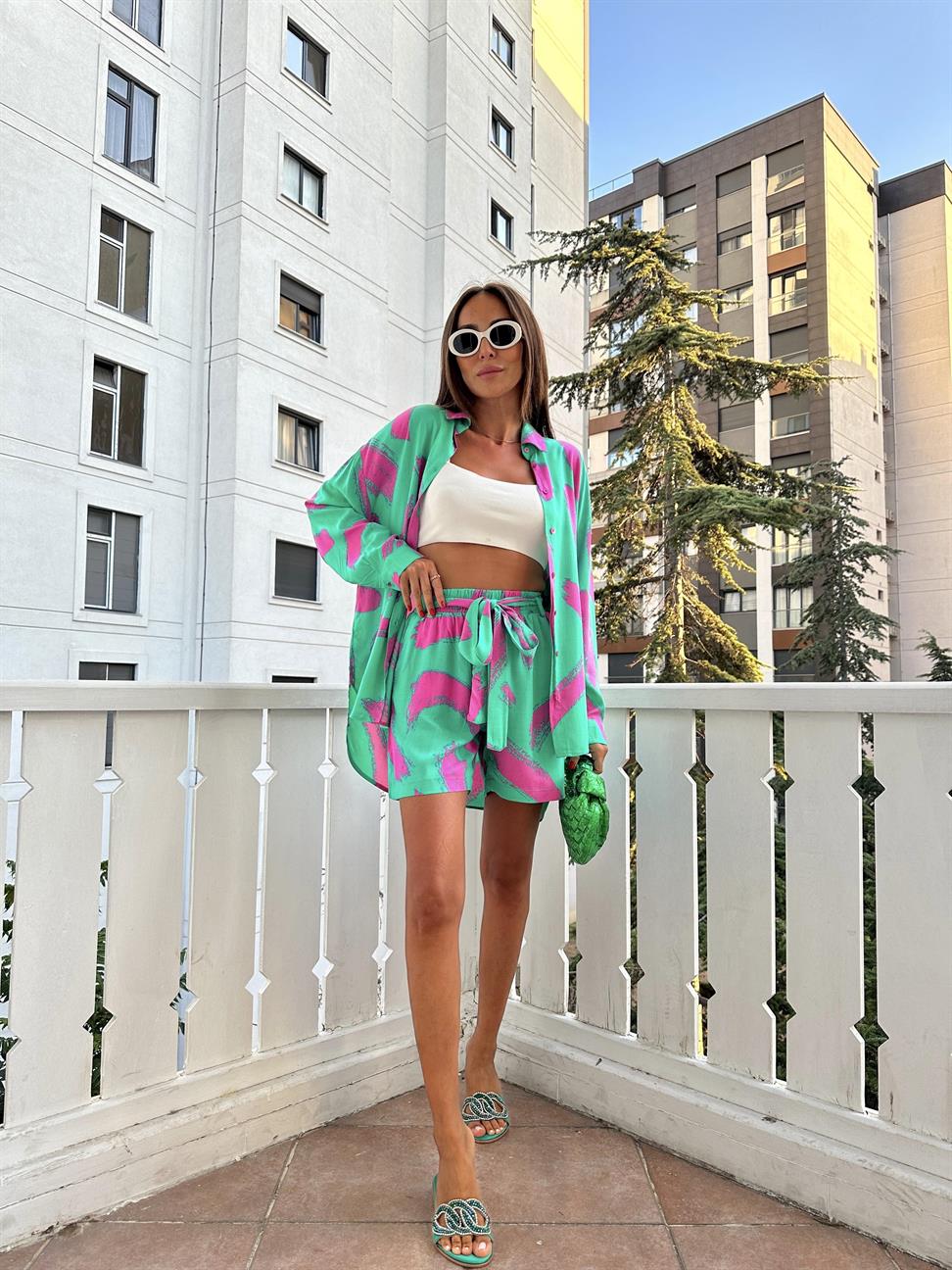 Pembe Şortlu Kadın Takım