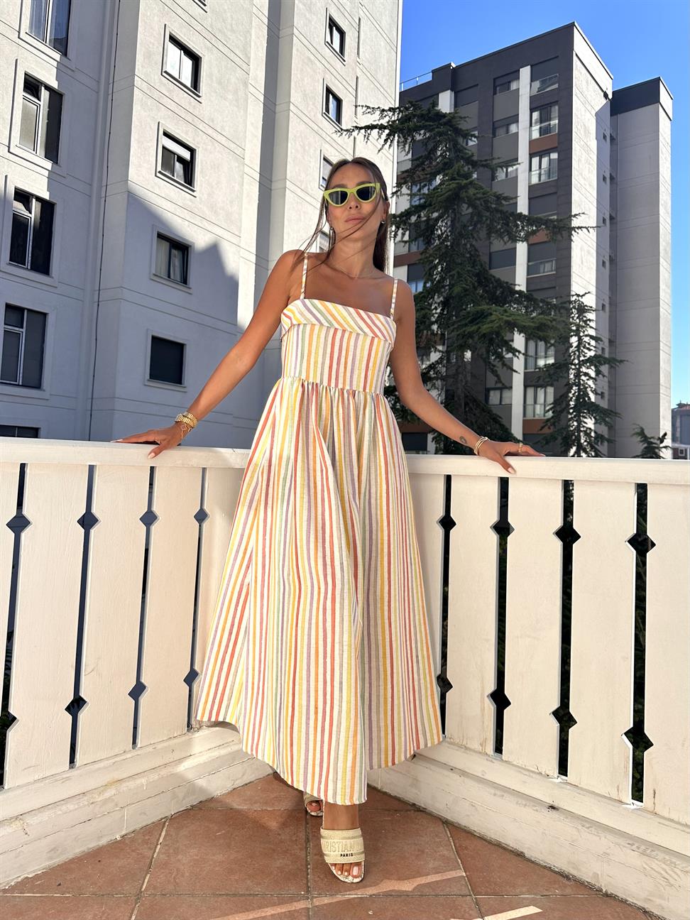 Renkli Askılı Uzun Elbise