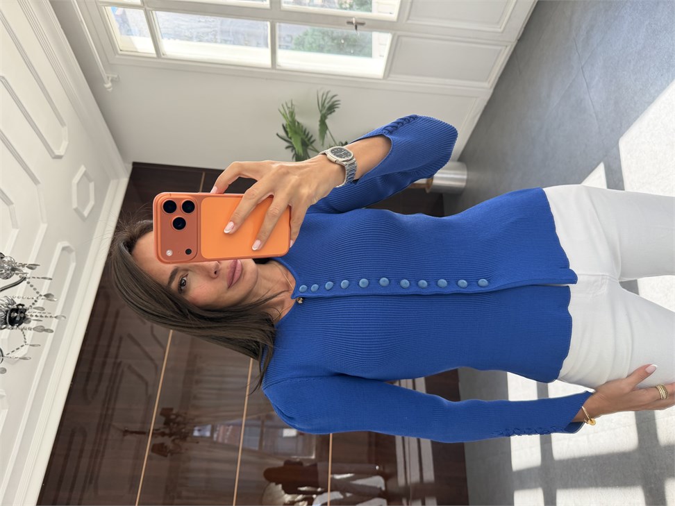 Saks Mavi Düğme Detaylı Kolları Bağlamalı Hırka
