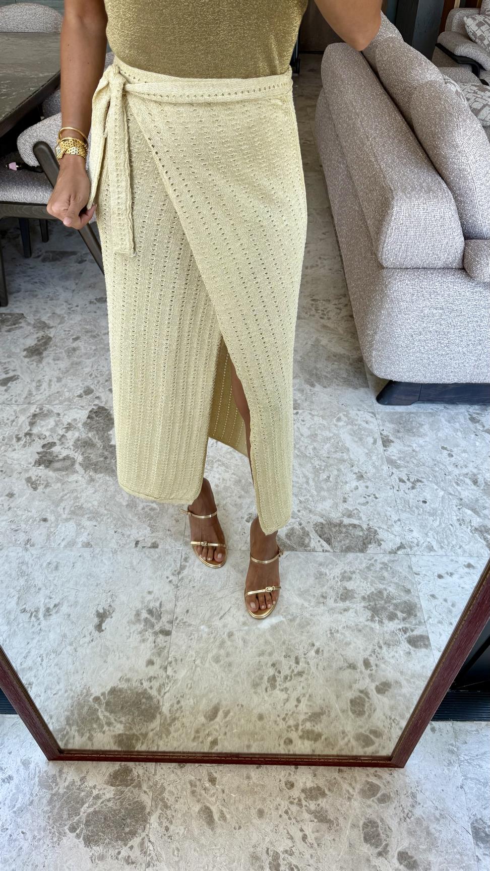 Sarı Bağlamalı Gold Simli Etek