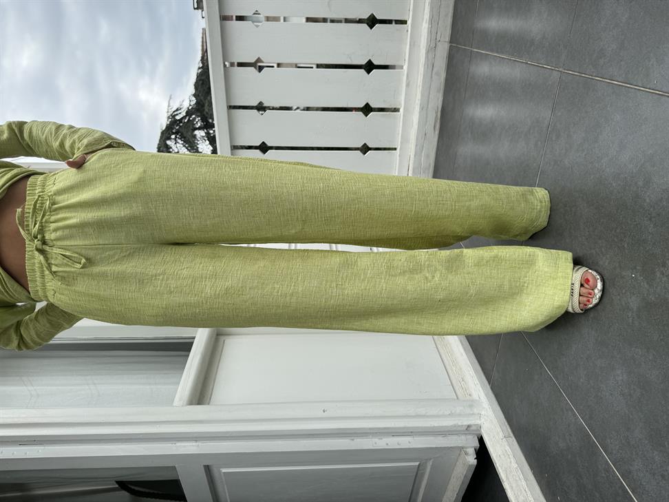 Sarı Bağlamalı Gömlek Takım