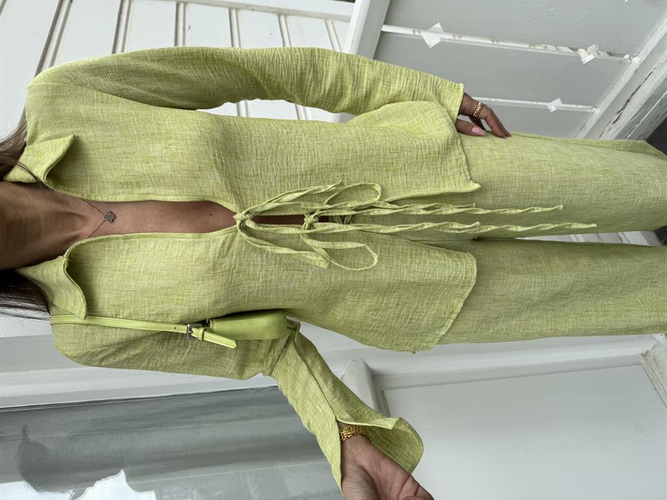 Sarı Bağlamalı Gömlek Takım