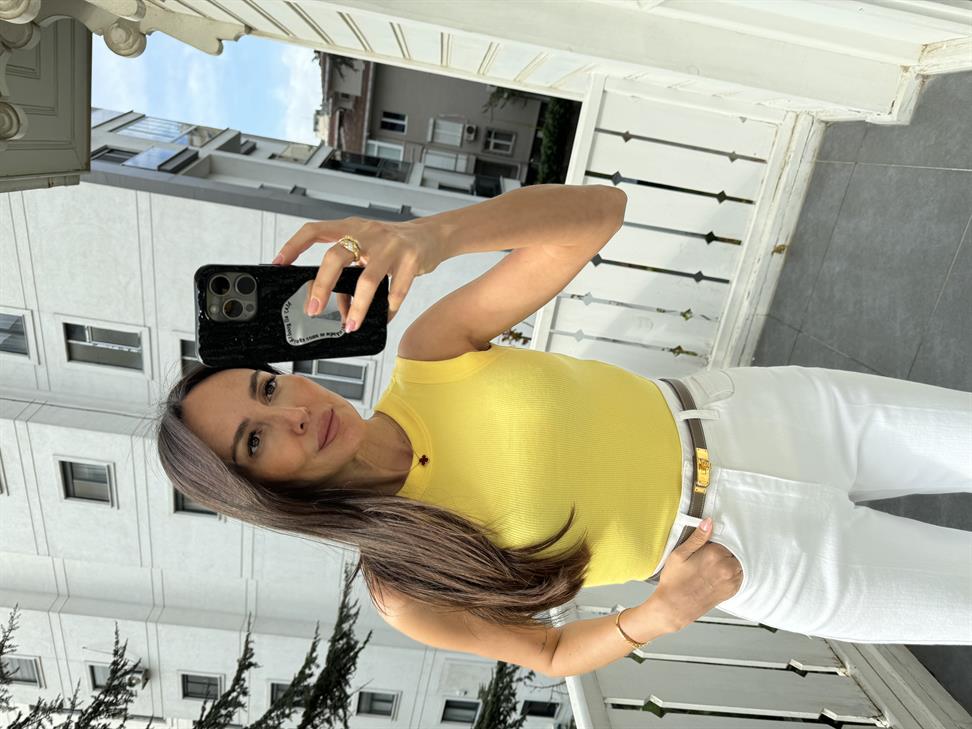 Sarı Bisiklet Yaka Atlet Bluz