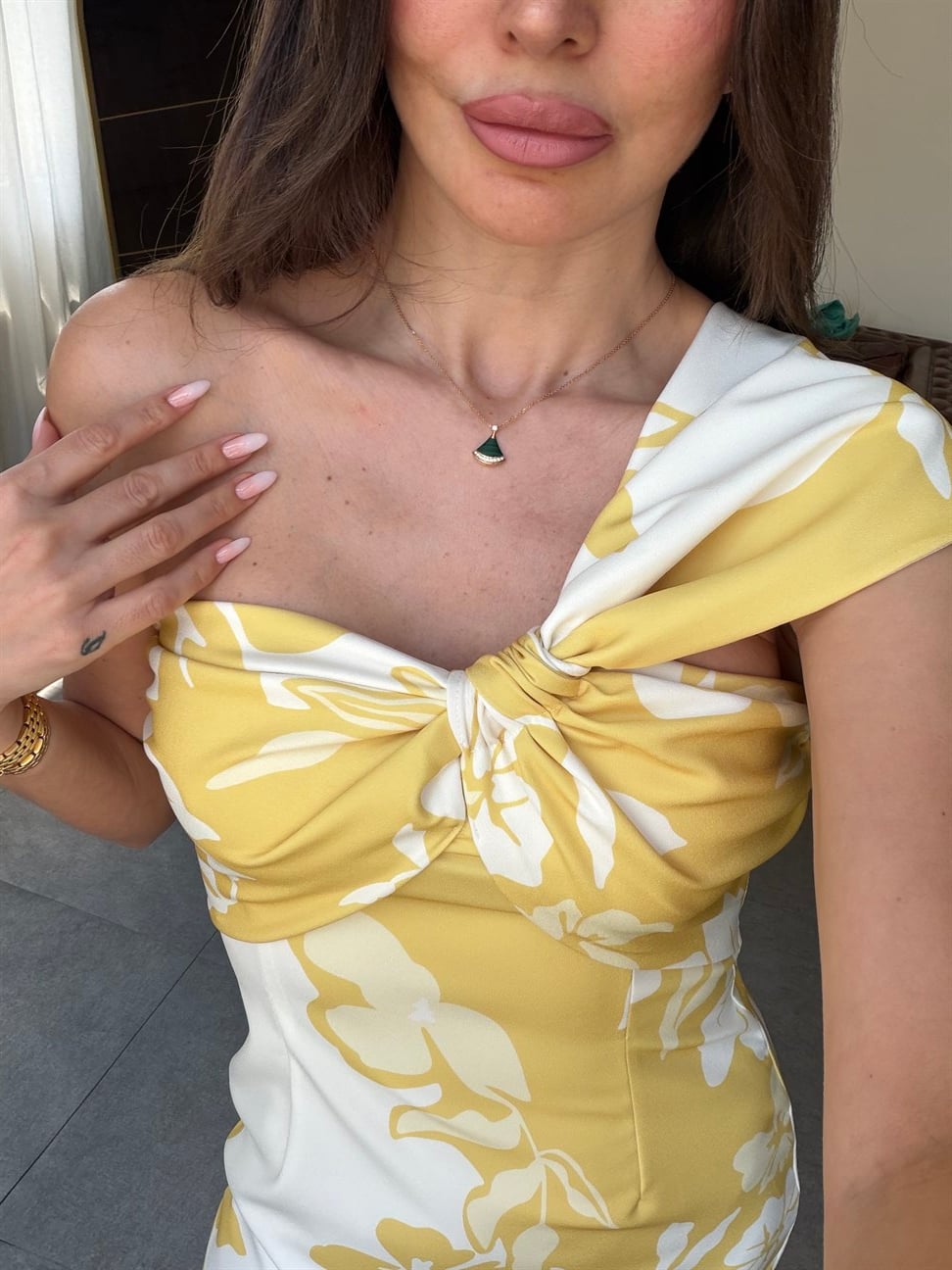 Sarı Çiçekli Tek Kol Elbise
