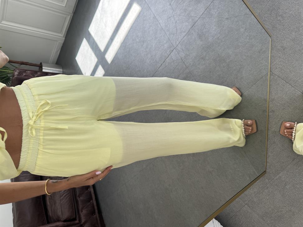 Sarı Fırfırlı Bluz Pantolon Takım