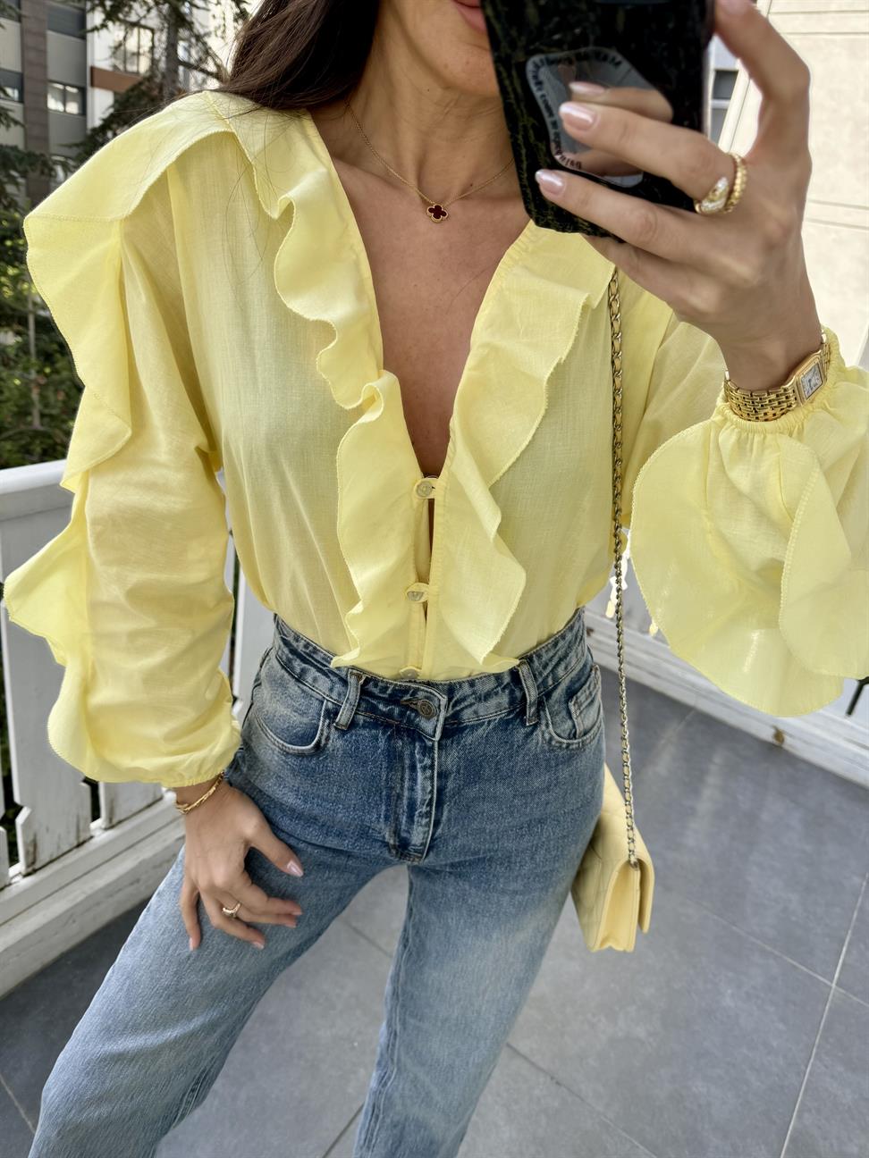 Sarı Fırfırlı Gömlek