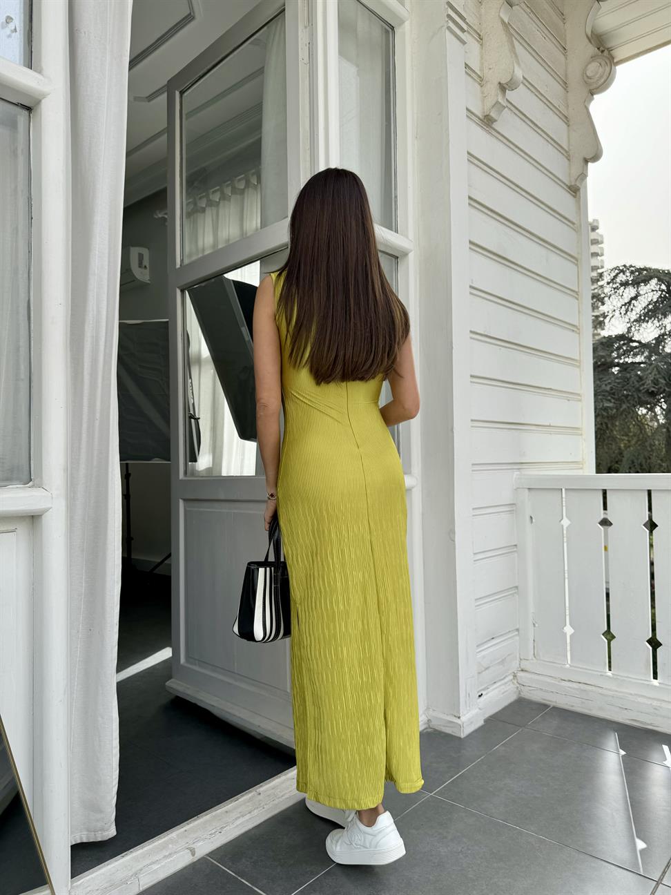 Sarı Kırınkıl Kumaş Kolsuz Elbise