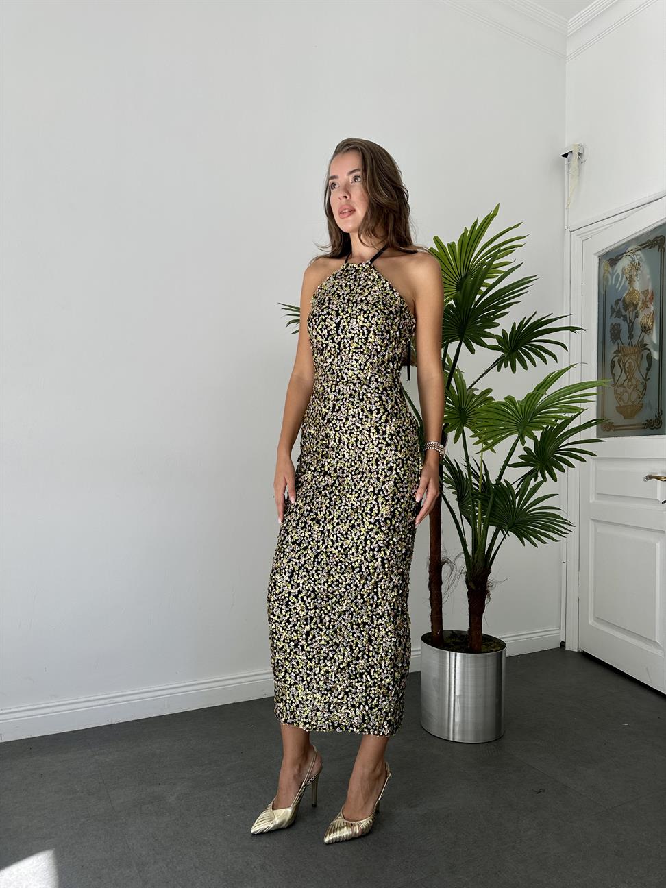 Sarı-Siyah-Pembe Payetli Boyundan Bağlamalı Elbise