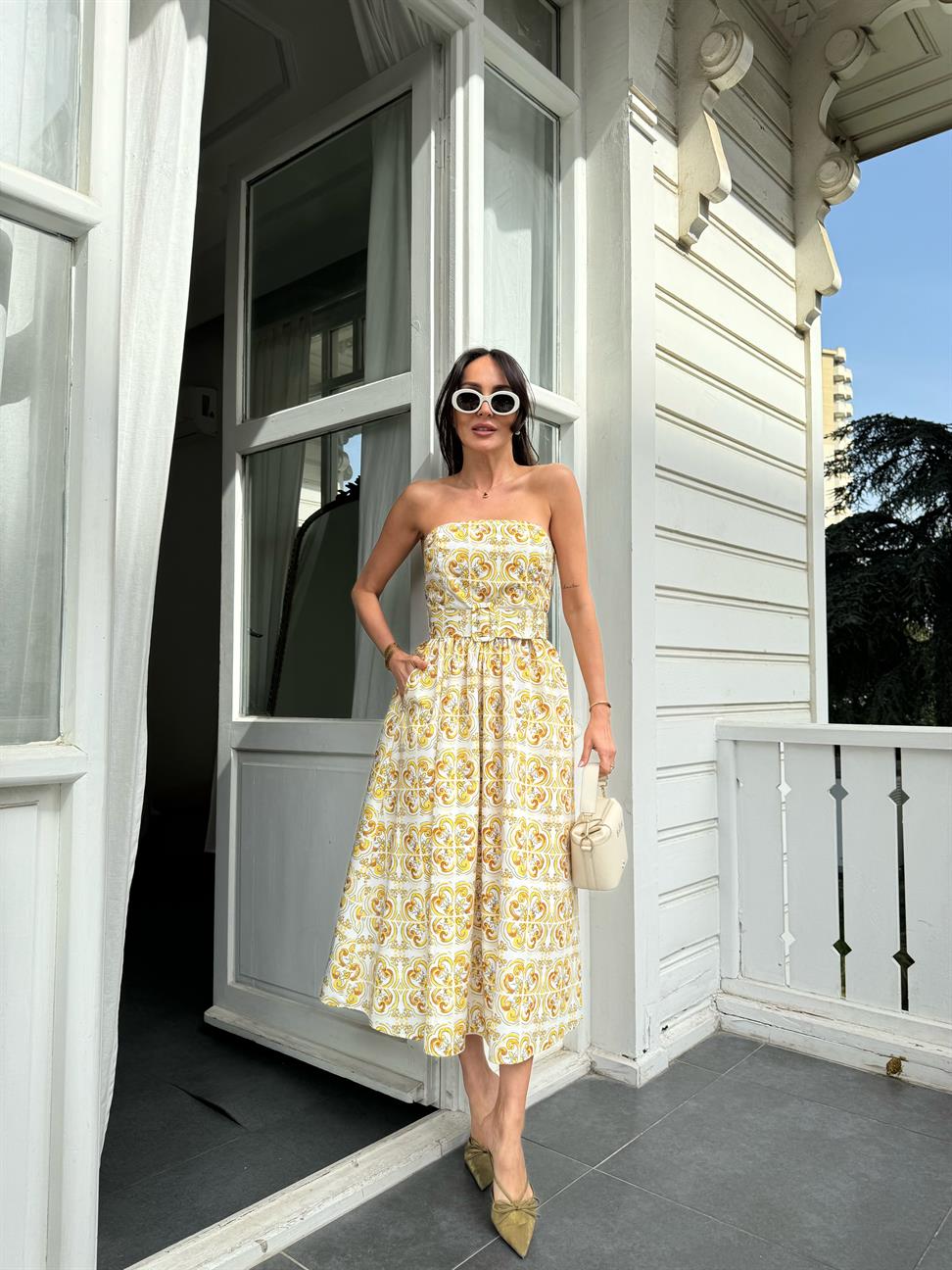 Sarı Straplez Kemerli Midi Elbise