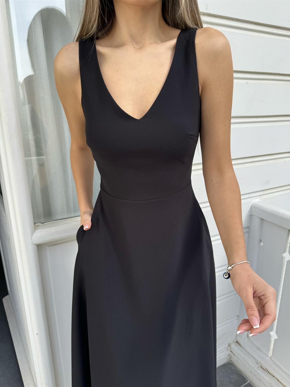 Siyah A Kesim Midi Boy Elbise