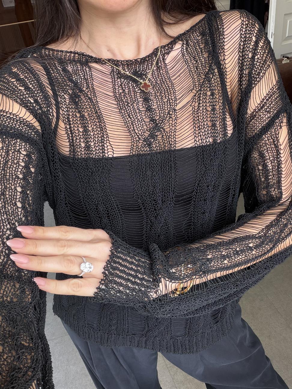 Siyah Ajurlu Saç Örgülü Bluz