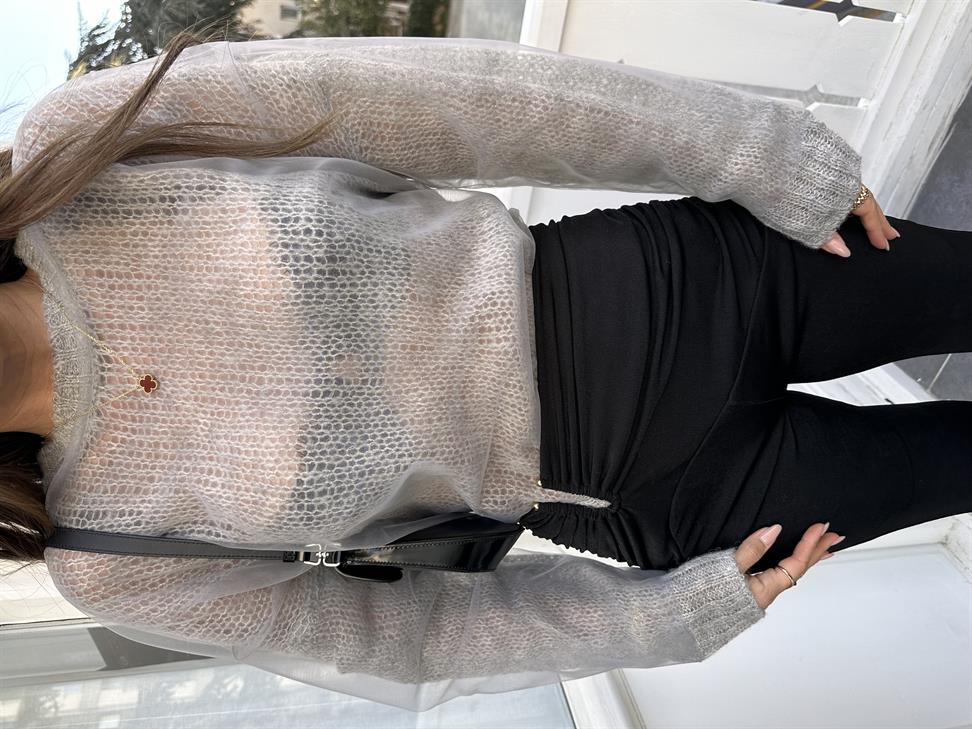 Siyah Aksesuar Detay Buzzy Kumaş Pantolon