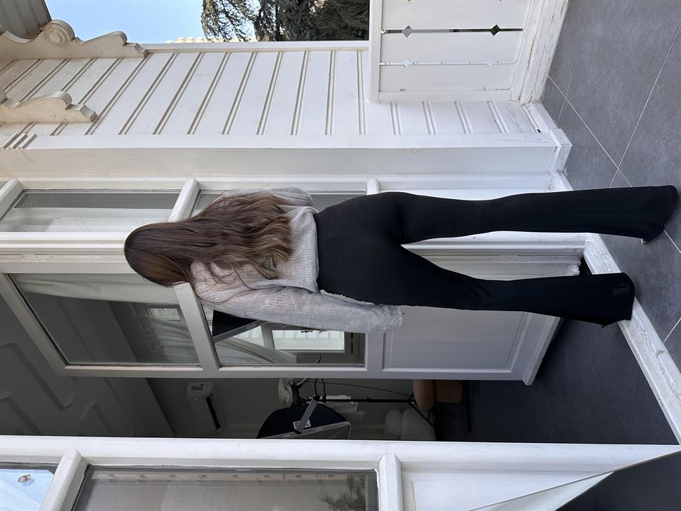 Siyah Aksesuar Detay Buzzy Kumaş Pantolon