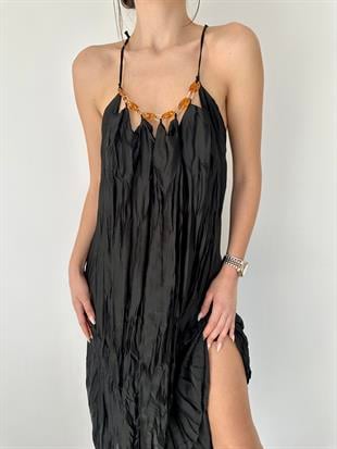 Siyah Aksesuar Tasarımlı Elbise