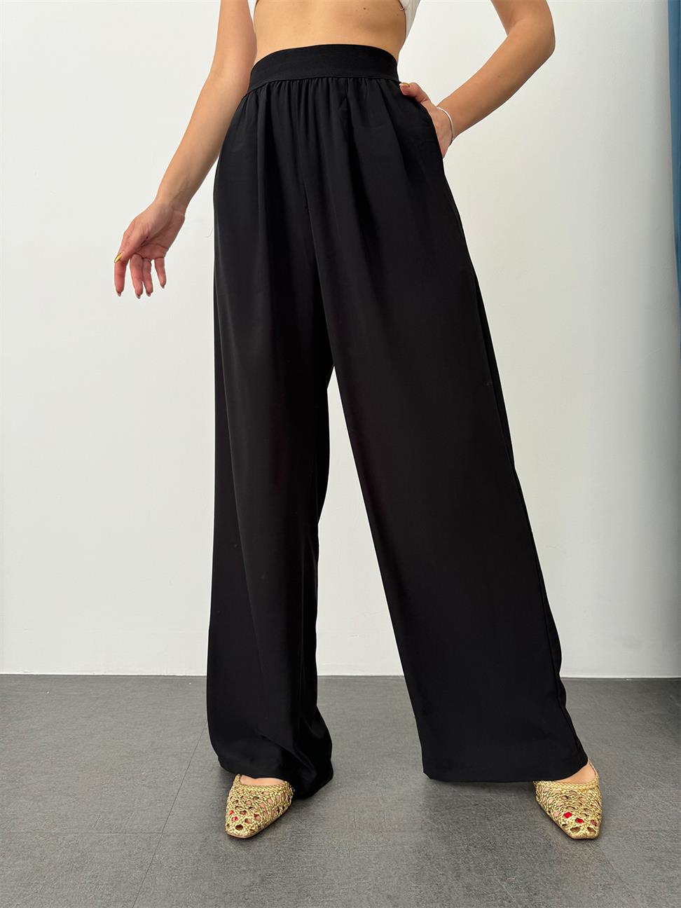 Siyah Bel Lastikli Rahat Kesim Pantolon