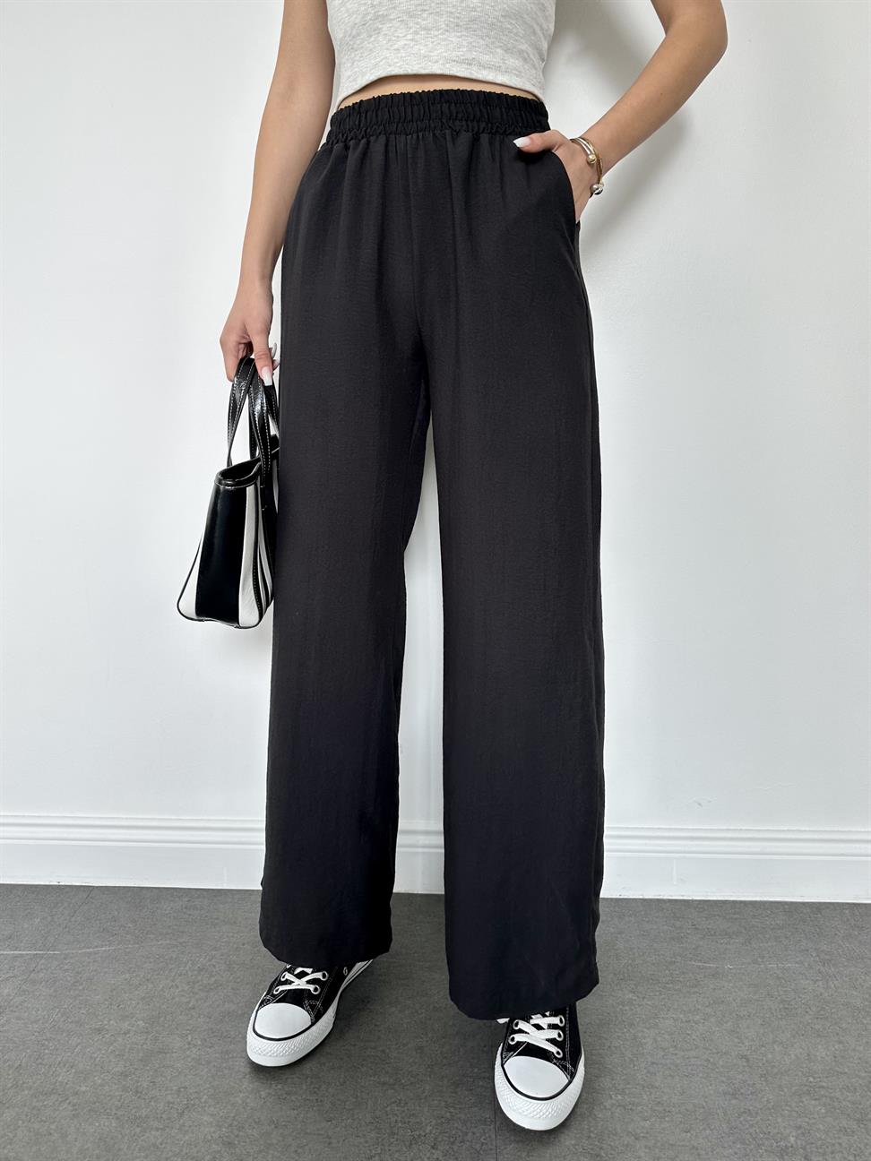 Siyah Beli Lastikli Geniş Paça Pantolon