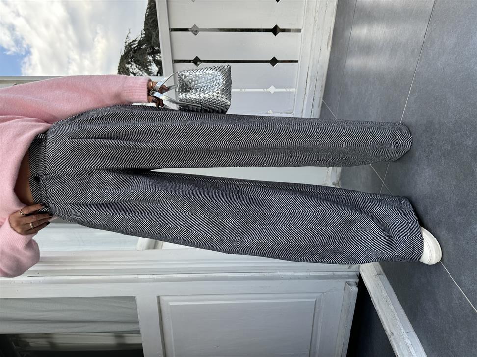 Siyah-Beyaz Balık Sırtı Yüksek Bel Kumaş Pantolon