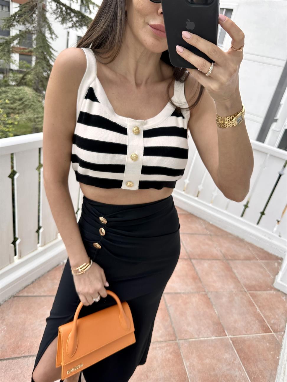 Siyah-Beyaz Çizgili Düğmeli Triko Bluz