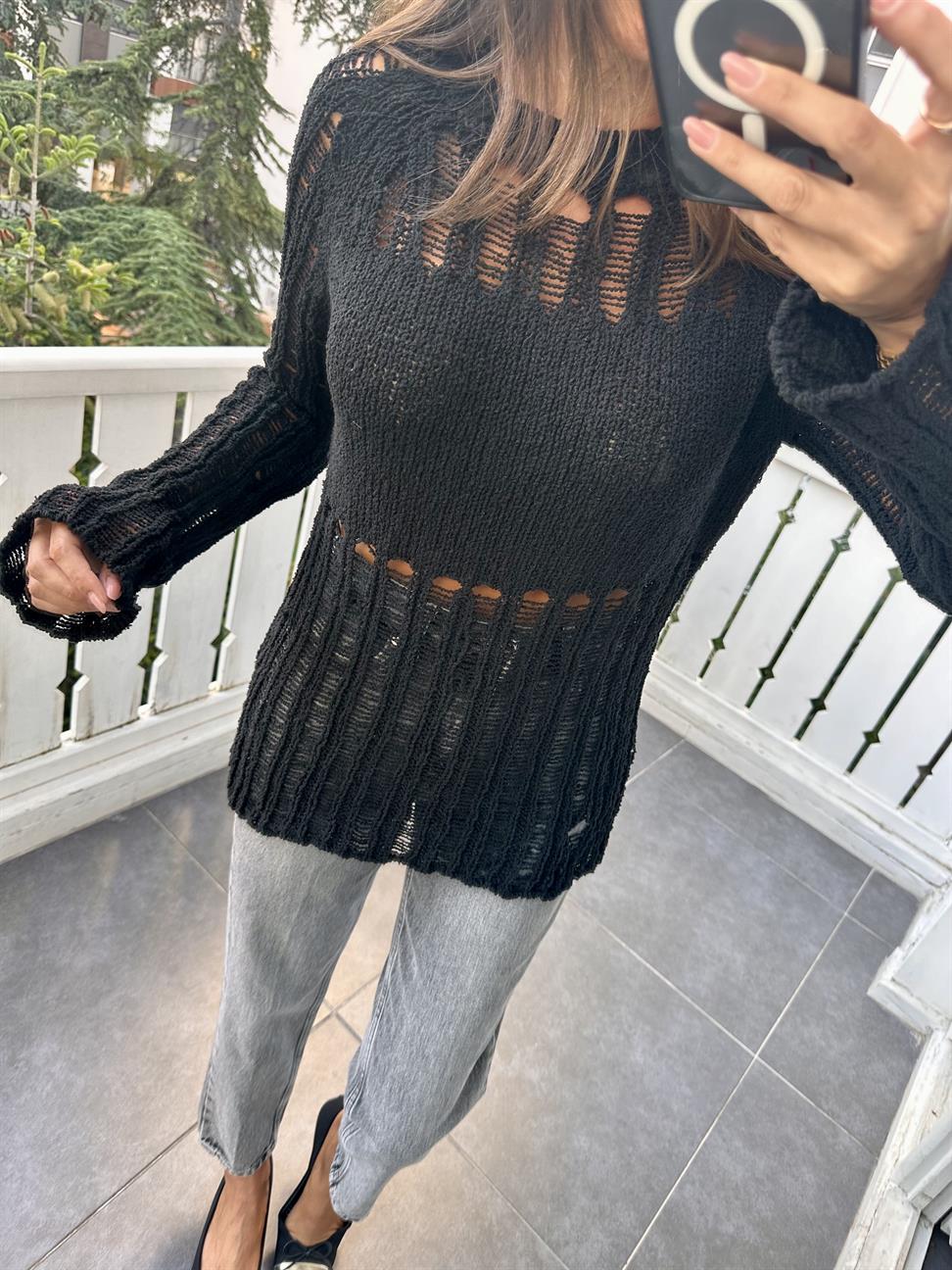 Siyah Bisiklet Yaka Ajurlu Triko Kazak