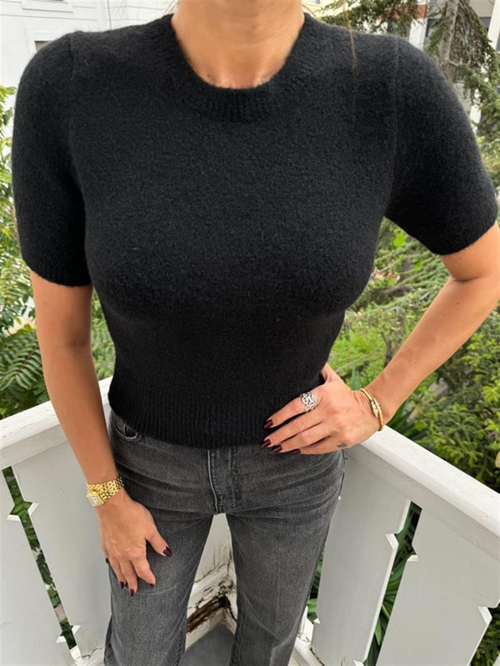 Siyah Bisiklet Yaka Yumuşak Dokulu Kısa Kol Triko Kazak