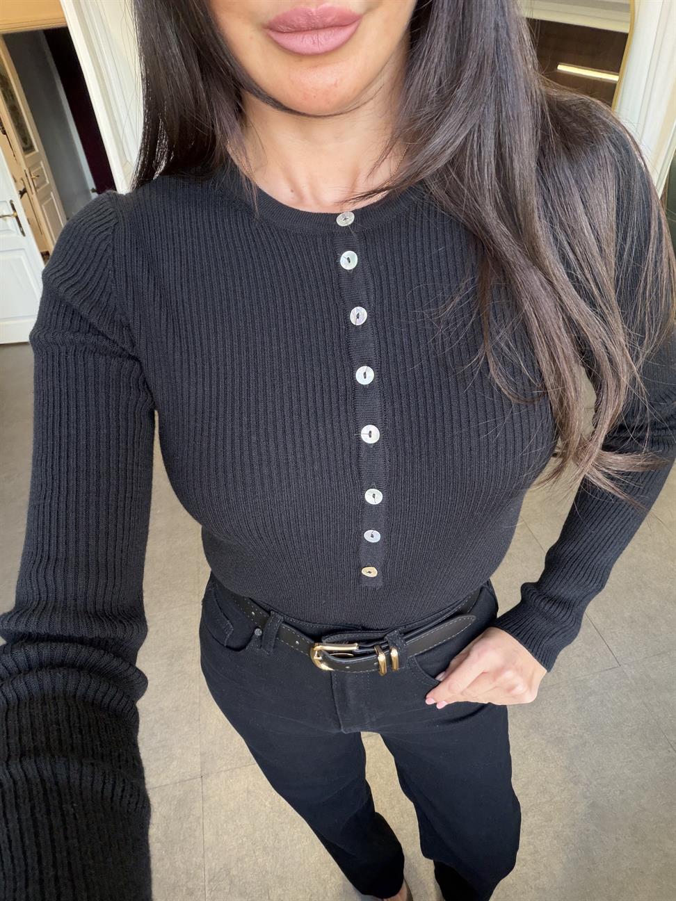 Siyah Bisiklet Yaka Yünlü Düğmeli Triko Kazak