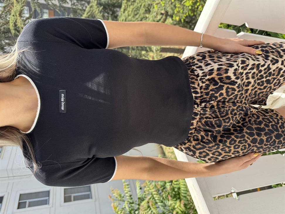 Siyah Biyeli Fitilli Tshirt