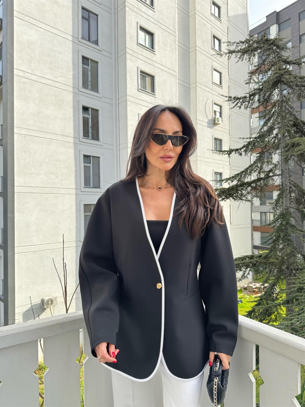 Siyah Biyeli Roma Ceket