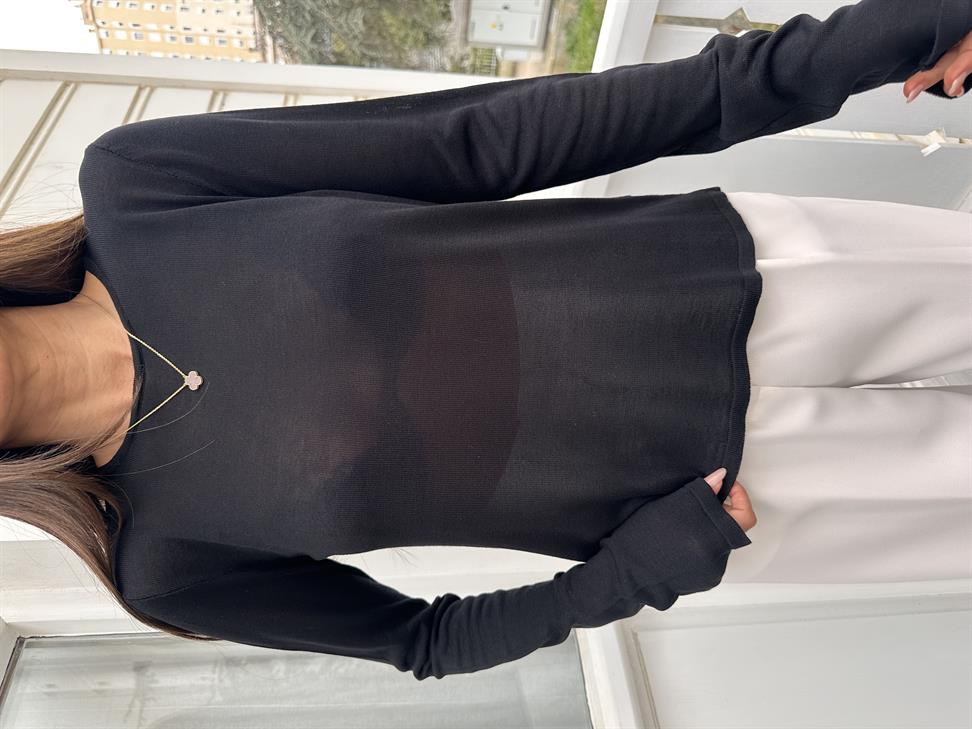 Siyah Bol Kesim Transparan Triko