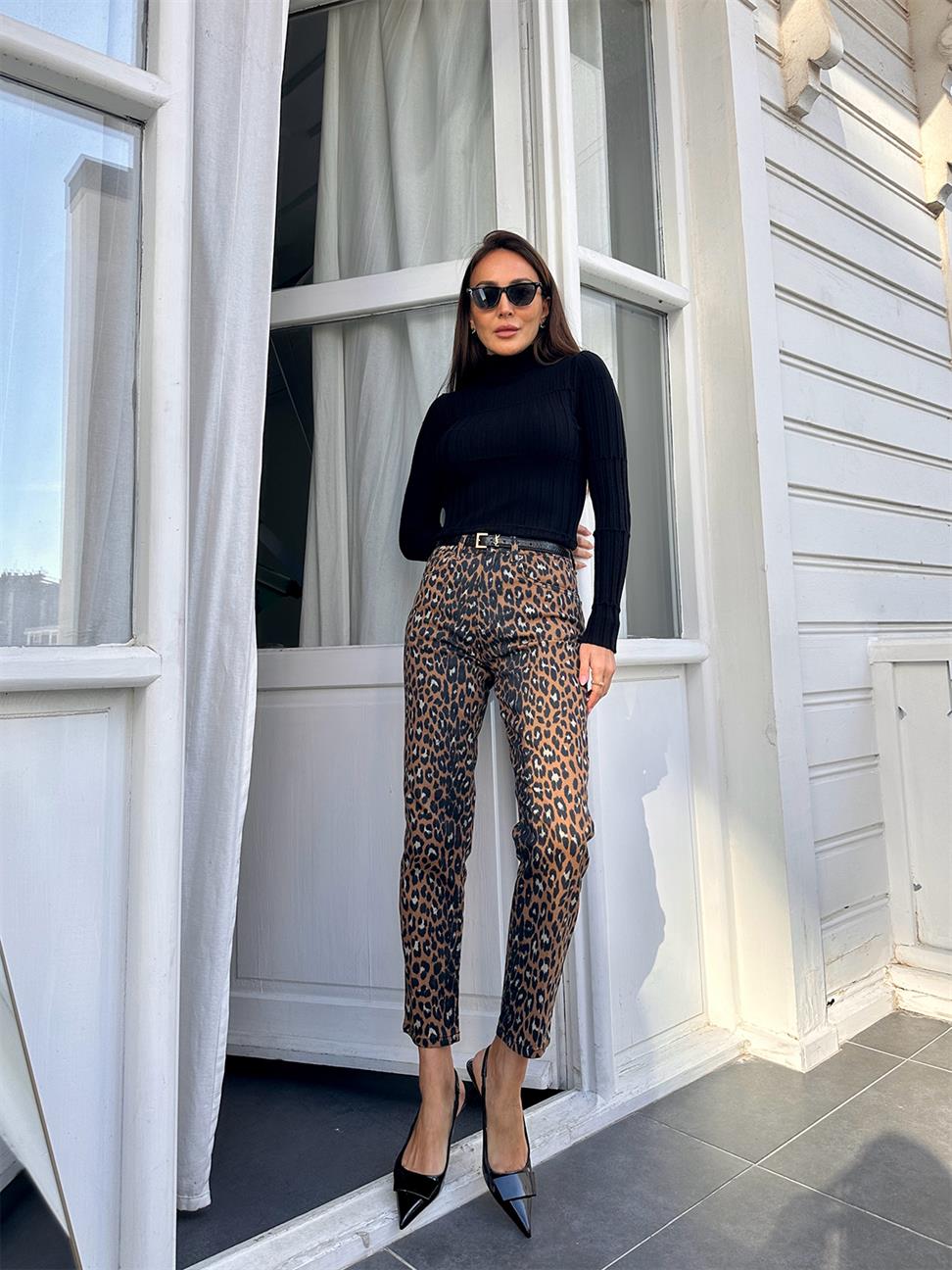 Siyah Boru Paça Leopar Jean Pantolon