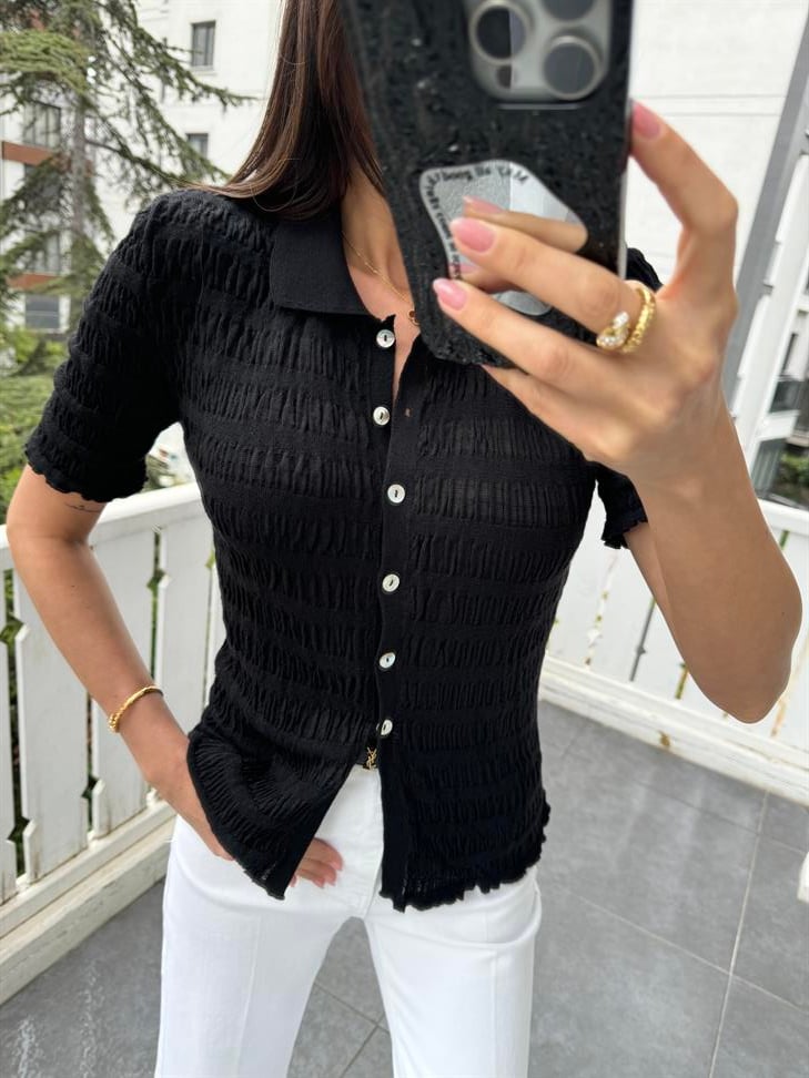 Siyah Büzgülü Düğmeli İnce Triko Hırka