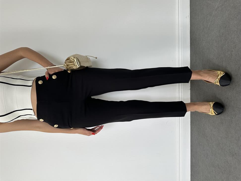 Siyah Cebi Düğmeli Pantolon