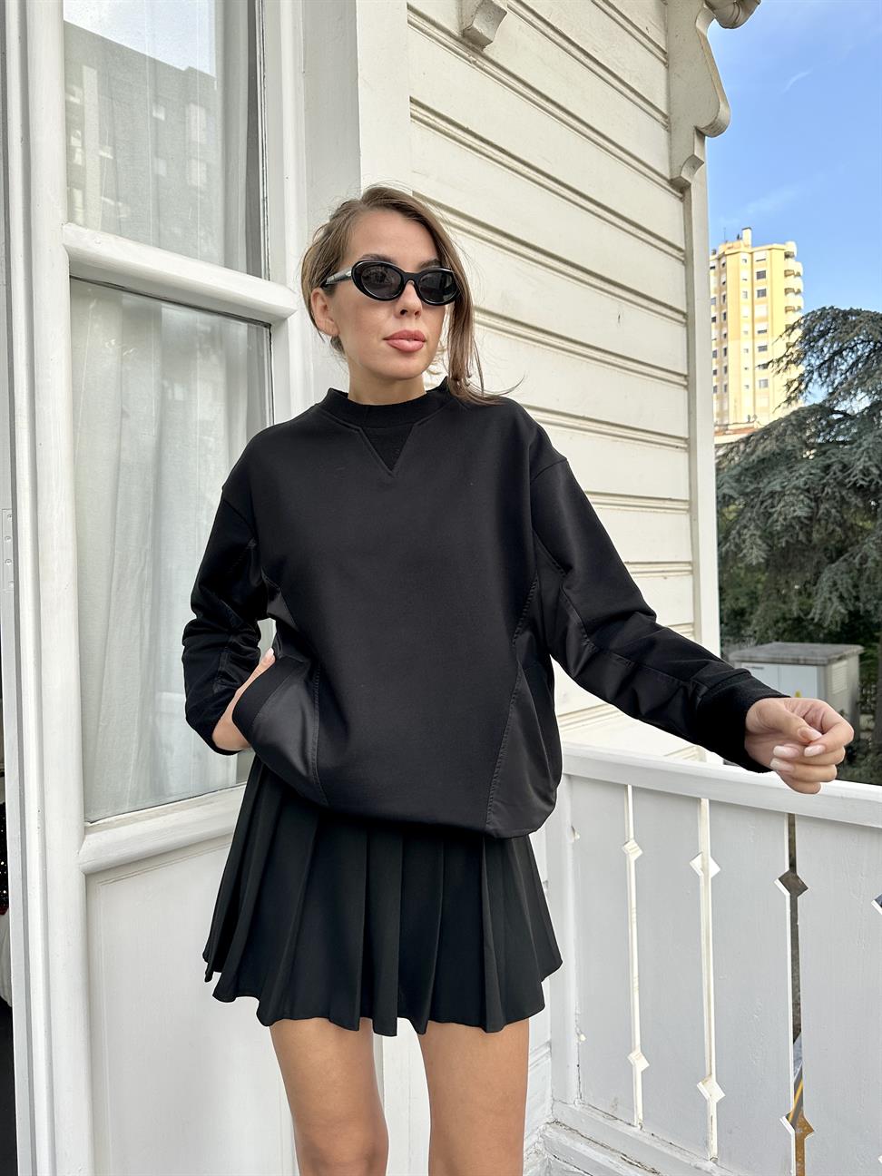 Siyah Cepli Sweatshirt