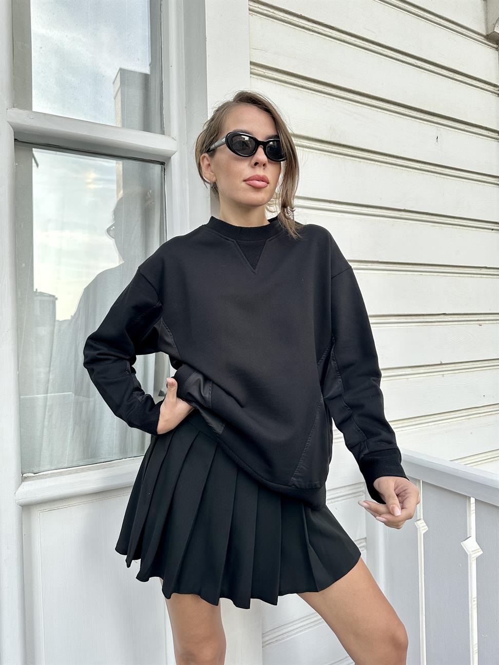 Siyah Cepli Sweatshirt