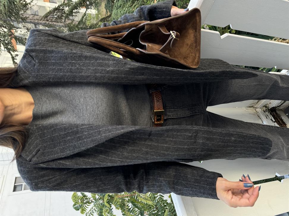 Siyah Çizgili Kaşe Ceket