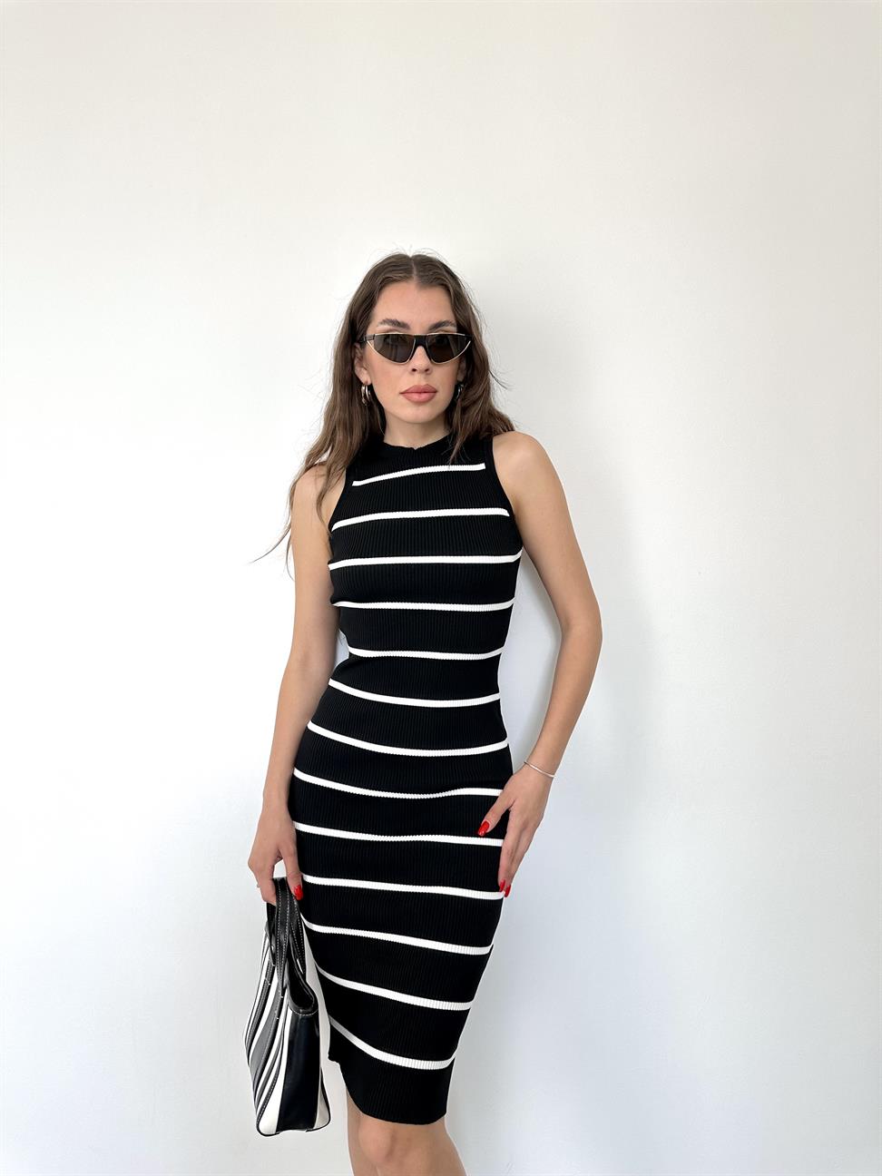 Siyah Çizgili Triko Elbise