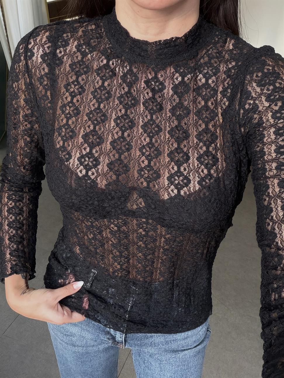 Siyah Dantelli Bluz