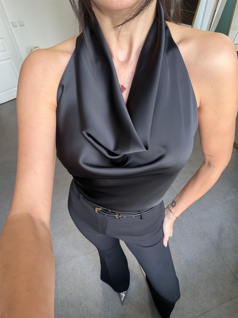 Siyah Degaje Yaka Saten Bluz