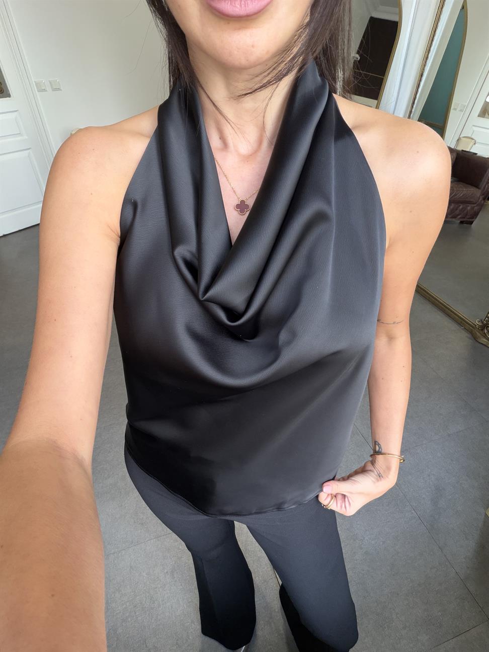 Siyah Degaje Yaka Saten Bluz