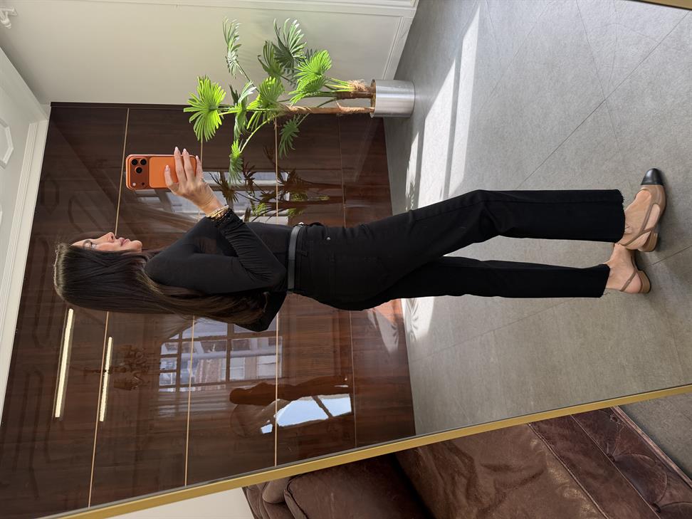 Siyah Düz Paça Straight Jean