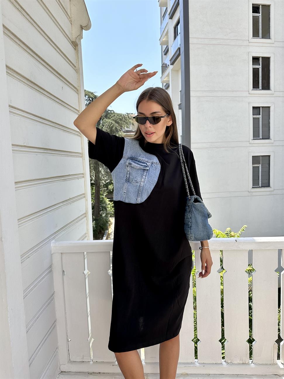 Siyah Garnili Elbise