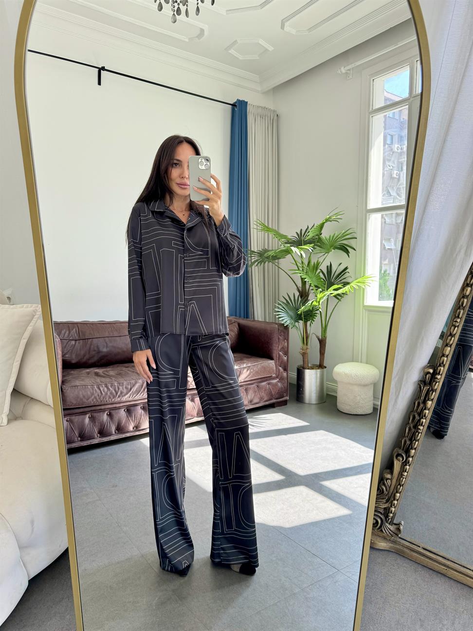 Siyah Geometrik Desen Saten Takım