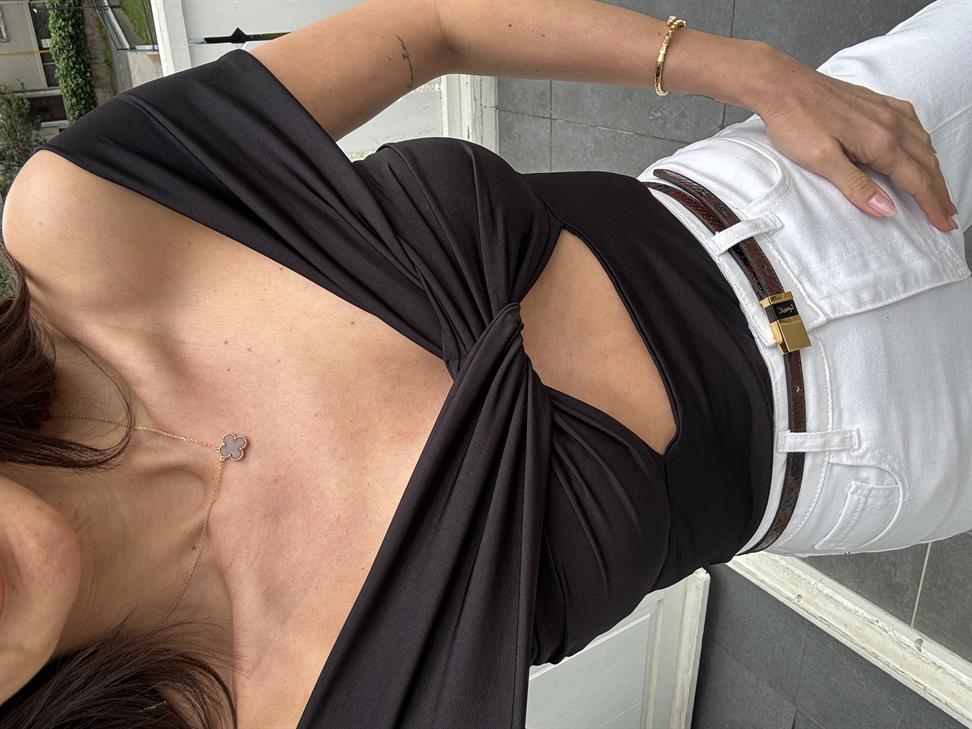 Siyah Göğsü Drape Detaylı Bluz