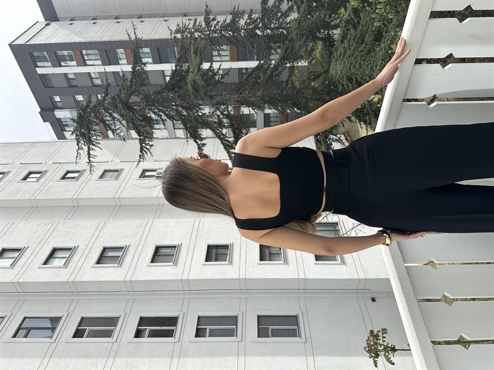 Siyah Gold Aksesuar Crop Top